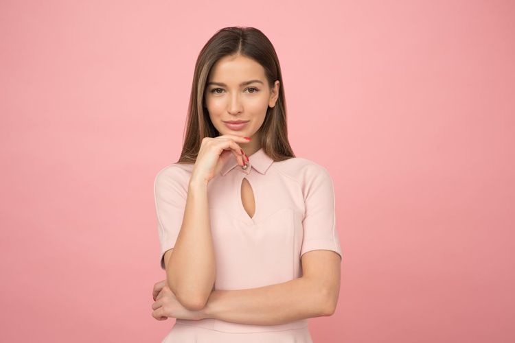 10 Tips Gaya untuk Tampil Percaya Diri Tanpa Terlihat Heboh
